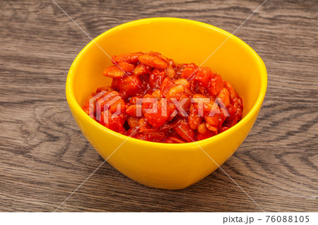 Baked kidney with tomato and pepper 76088105