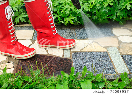 High pressure washing High pressure washing 76093957