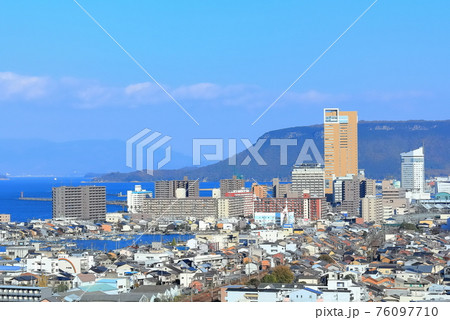 【香川県】高松市街の風景 76097710