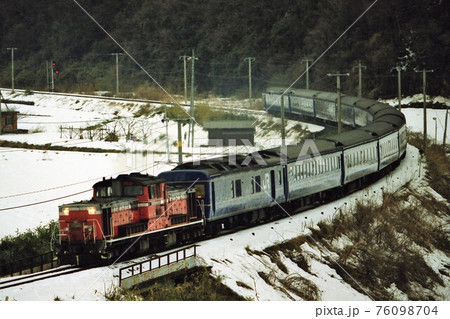 JR西日本DD51 + JR東日本24系 寝台特急出雲 JR西日本DD51 + JR東日本24系 寝台特急出雲 76098704