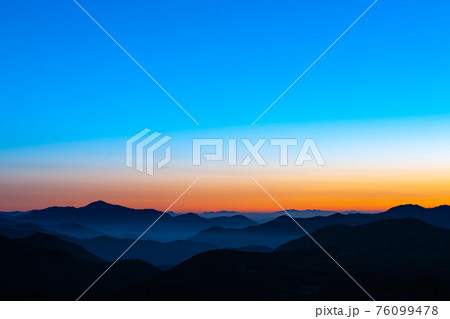 大野ヶ原牧場からの朝焼け 大野ヶ原牧場からの朝焼け 76099478