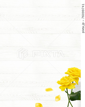 白い木目と黄色いバラの背景 76099741