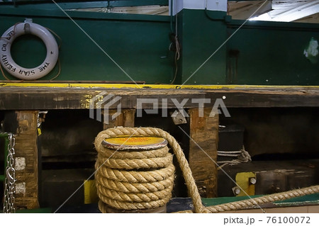 8 oct 2006 the inside a Star Ferry boat in Hong Kong 76100072