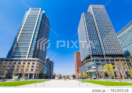 東京　丸の内　丸ビルと新丸ビル 76100316
