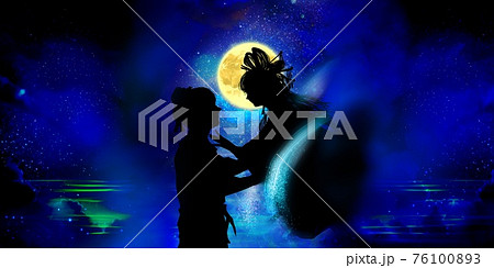 夜空に輝く天の川と流れる雲と再会する織姫と彦星のシルエットのイラスト素材