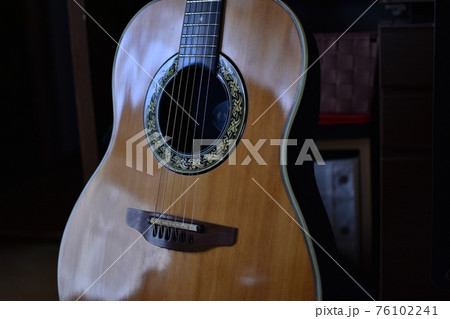 アコースティックギター 76102241