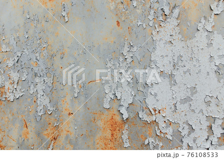 Old rusty texture, old paint on the wall 76108533
