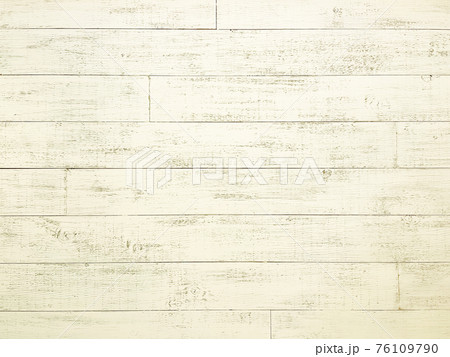 ペールイエローの木目の板の背景画像 76109790