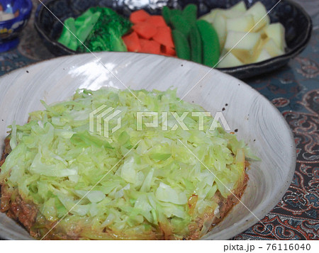 春キャベツと豚ミンチの蒸し煮 春キャベツと豚ミンチの蒸し煮 76116040