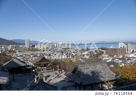 三井寺の展望台の眺望(琵琶湖) 三井寺の展望台の眺望(琵琶湖) 76118568