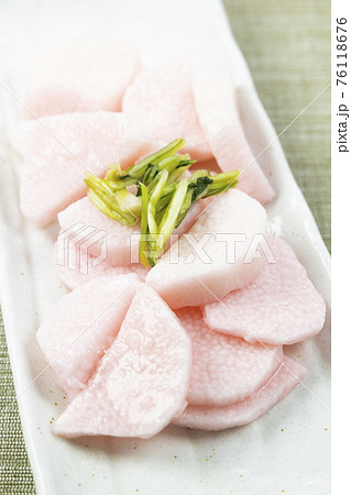 美味しい国産長芋の梅酢漬け 76118676