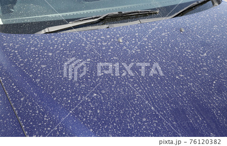 ボンネットの汚れ 76120382