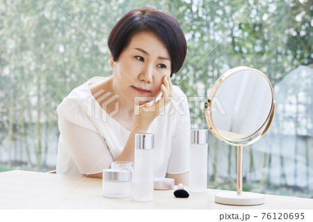 女性 女 女の子 76120695