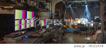 online broadcast of the event. online broadcast of the event. 76122478