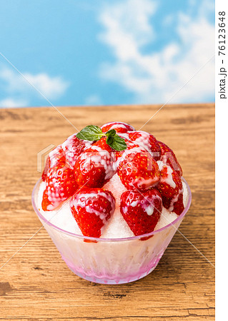 かき氷 Taiwan type of epidemic shaved ice かき氷 Taiwan type of epidemic shaved ice 76123648