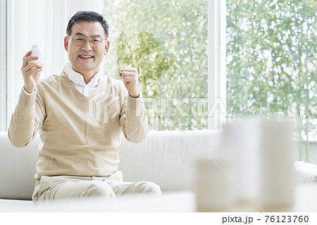 男 男性 男の子 76123760