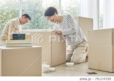 夫婦 カップル 恋人 76124590