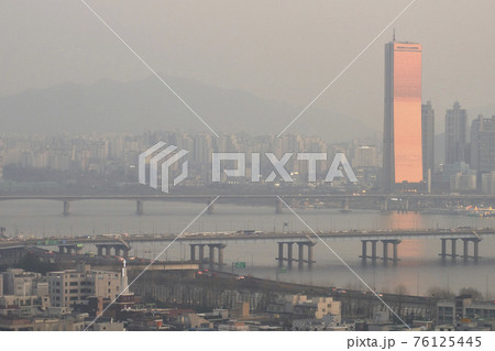 川 河 都市 76125445