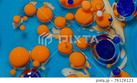 Fantastic structure of colorful oil paint and ink bubbles, chaotic motion, abstract colorful paint 76126123