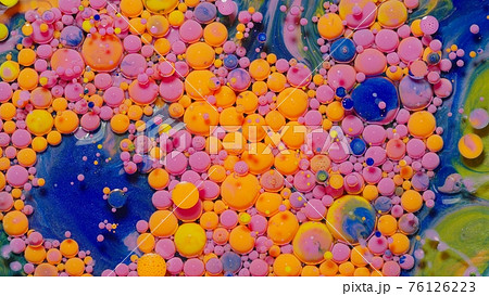 Macro structure of multicolored water paint oil bubbles movement, bright colorful acrylic painting 76126223