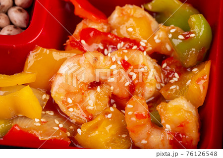 Shrimp stewed with vegetables and sesame Shrimp stewed with vegetables and sesame 76126548