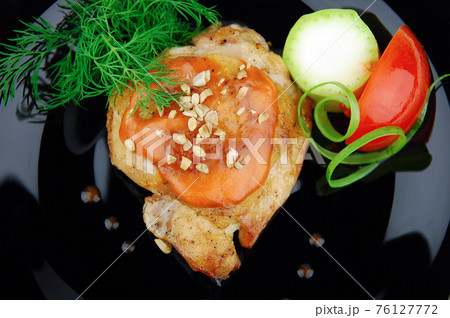 Chicken thighs 76127772