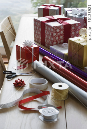 Wrapping Paper And Accessories For Christmas Wrapping Paper And Accessories For Christmas 76128921