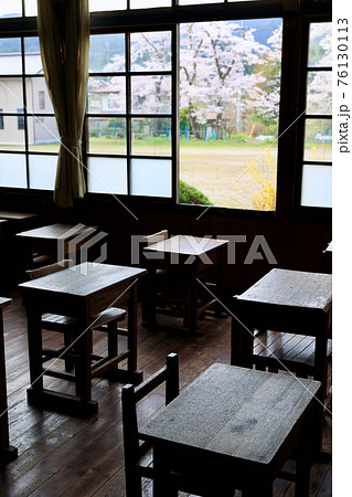 春の旧上岡小学校 茨城県大子町 春の旧上岡小学校 茨城県大子町 76130113