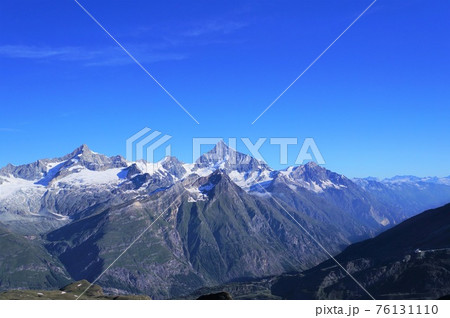 ヴァイスホルンとツィナルロートホルン（スイス） 76131110