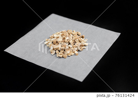 漢方 生薬 オウギ 黄耆 漢方 生薬 オウギ 黄耆 76131424