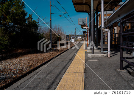 単線レールの駅 単線レールの駅 76131719