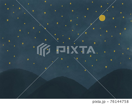 夜空に浮かぶ満月と満天の星と山のシルエットの風景 手描き水彩イラストのイラスト素材