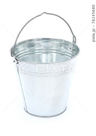 Empty metal bucket 76145680