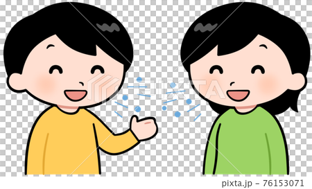 飛沫を飛ばしながら会話する男の子と女の子 76153071