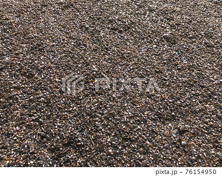 粉砕されたガラスビンのリサイクルゴミ茶色 粉砕されたガラスビンのリサイクルゴミ茶色 76154950