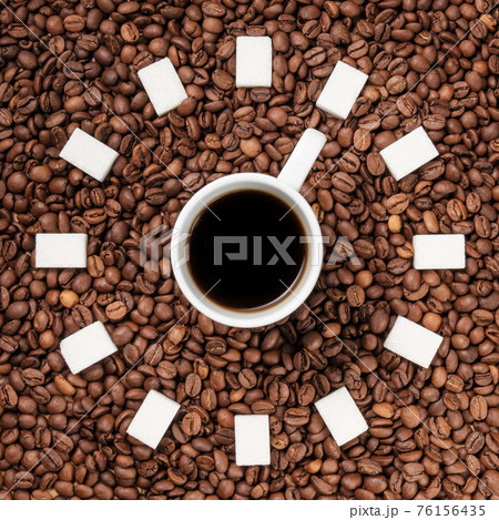 The coffee clock shows one hour The coffee clock shows one hour 76156435