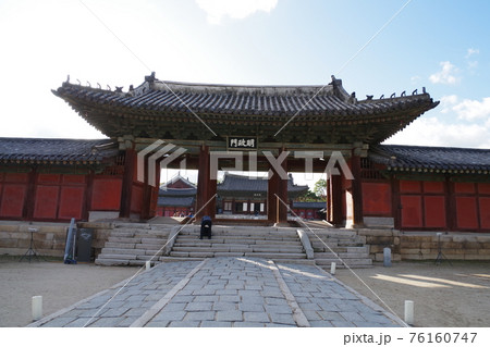 韓国　ソウル　昌慶宮 76160747