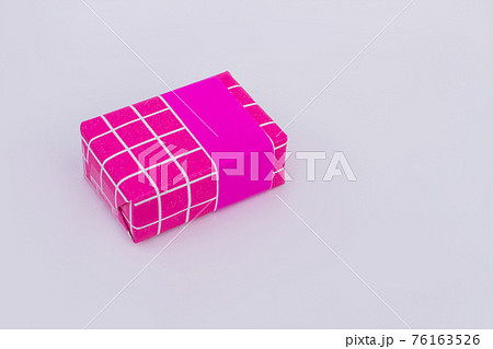 Pink gift box and copy space. 76163526