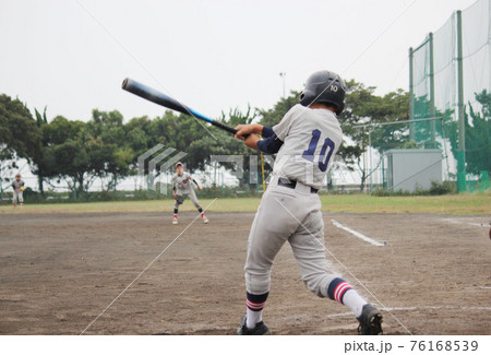 少年野球 バッターの写真素材