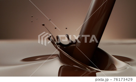 Hot chocolate pouring 76173429