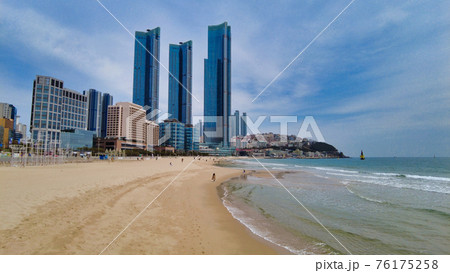 Scenery of haeundae beach, Busan, South Korea, Asia 76175258