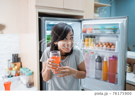 asian woman cheat diet and drinking sweet drink asian woman cheat diet and drinking sweet drink 76175900