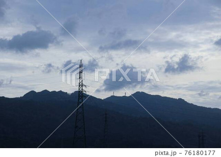 山の上の鉄塔 76180177