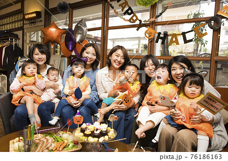 ハロウィンパーティー 76186163