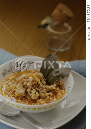 Cereal soup with lentils 76187288