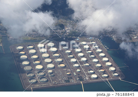 石油コンビナート、空撮、鹿児島 石油コンビナート、空撮、鹿児島 76188845