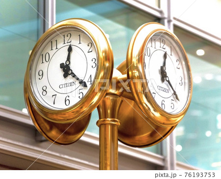 雨の名古屋駅前 雨の名古屋駅前 76193753