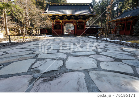 輪王寺 大猷院　仁王門　日光の寺院 76195171