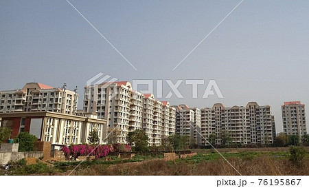 インドのアパートメント群 76195867