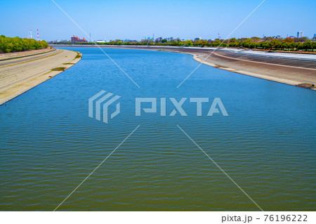 早春の彩湖 荒川調整池 管理橋からの風景 早春の彩湖 荒川調整池 管理橋からの風景 76196222
